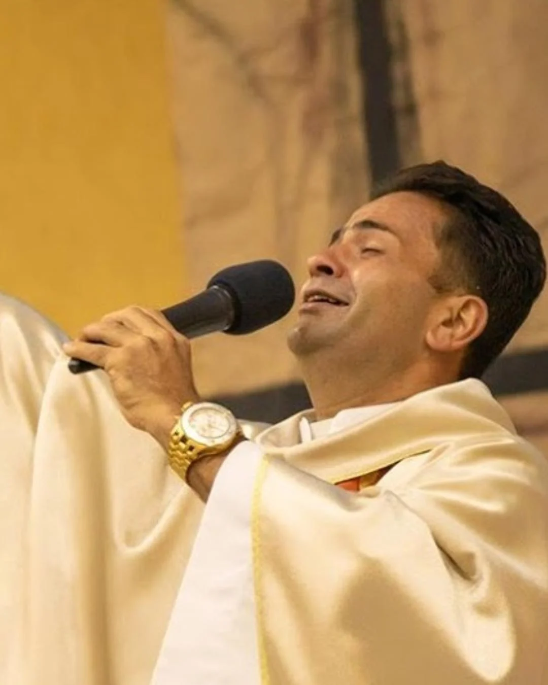 Comunidade de Aliança N. Sra. de Rosa Mística convida para Tarde de Louvor no domingo (6)