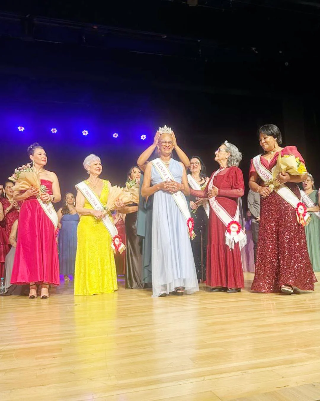 Miss EVA 2026 foi um sucesso, coroando rainhas, princesas e misses simpatia