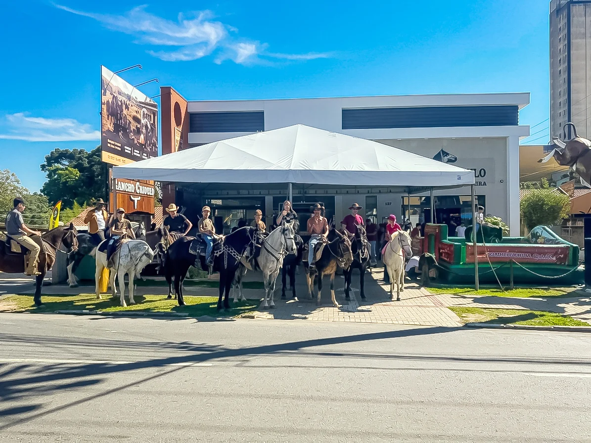 Rancho Crioulo comemorou 20 anos de história em evento que reuniu clientes e parceiros para celebrar a trajetória da empresa Rancho Crioulo comemorou 20 anos de história em evento que reuniu clientes e parceiros para celebrar a trajetória da empresa