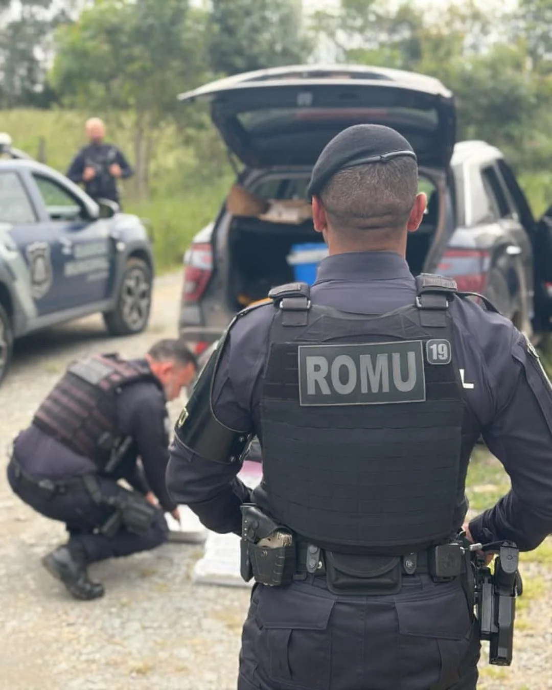 Em ação conjunta, PRF e Guarda Municipal de Araucária apreendem 20kg de skunk e prendem 3 suspeitos