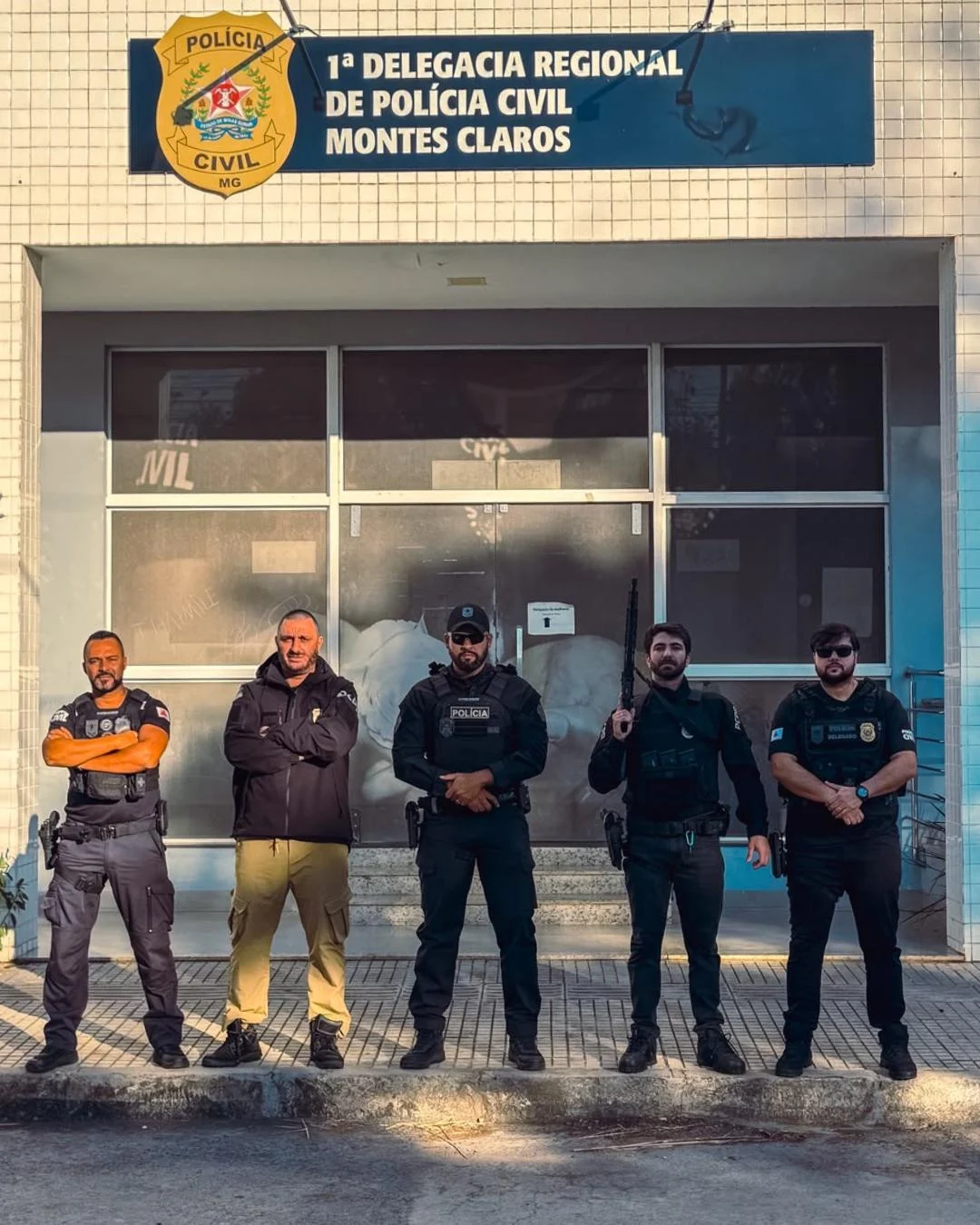 Grupo que aplicava golpe da "falsa garota de programa" em homens de Araucária é alvo de operação da Polícia Civil