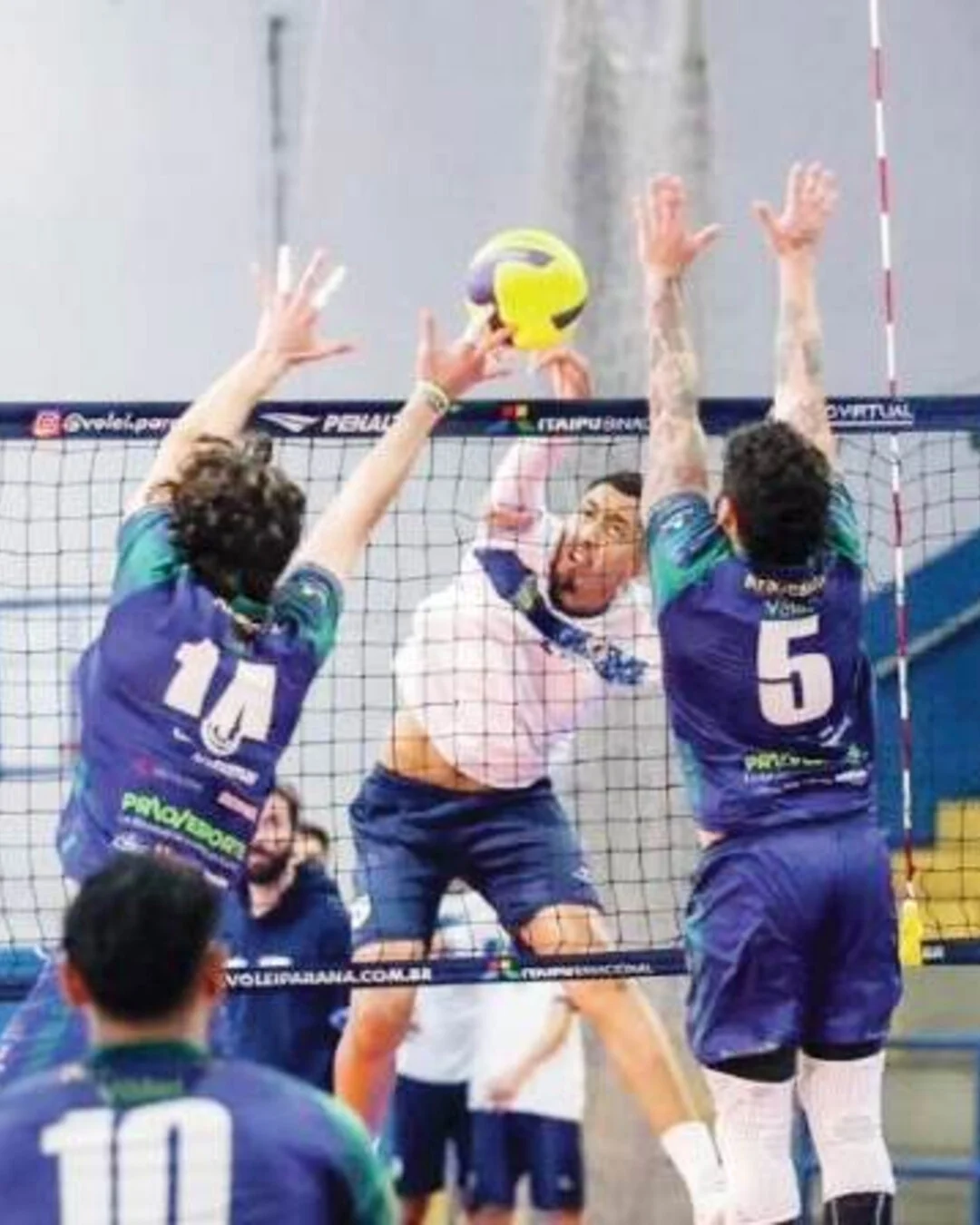Time do VKR Araucária Vôlei já está classificado para a semifinal do Paranaense